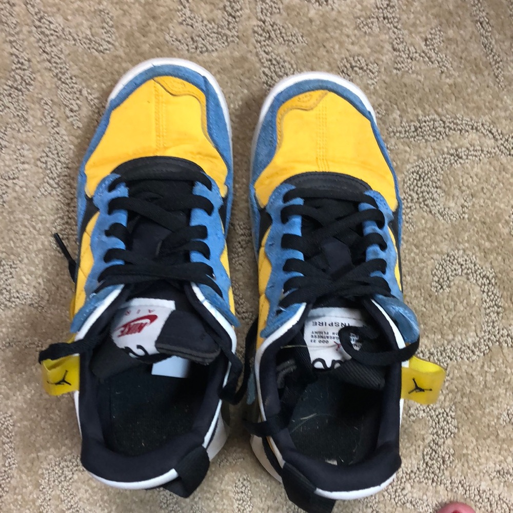 Only worn a few times Nike air jump mans